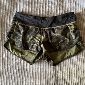 Lululemon camo speed shorts